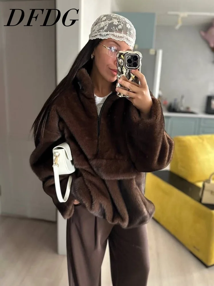 DFDG Women's Designer Street Oversized Plush Faux Fur Jacket Autumn Winter 2025 Half Zip Stand Collar Solid Color Hooded Coat