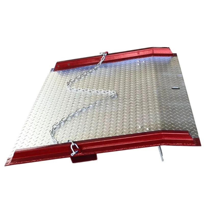 New Heavy Duty Steel Dock Plate Anti Slip Diamond Deck Plate with Chain Steel Ramp for Dock Loading Forklift Access