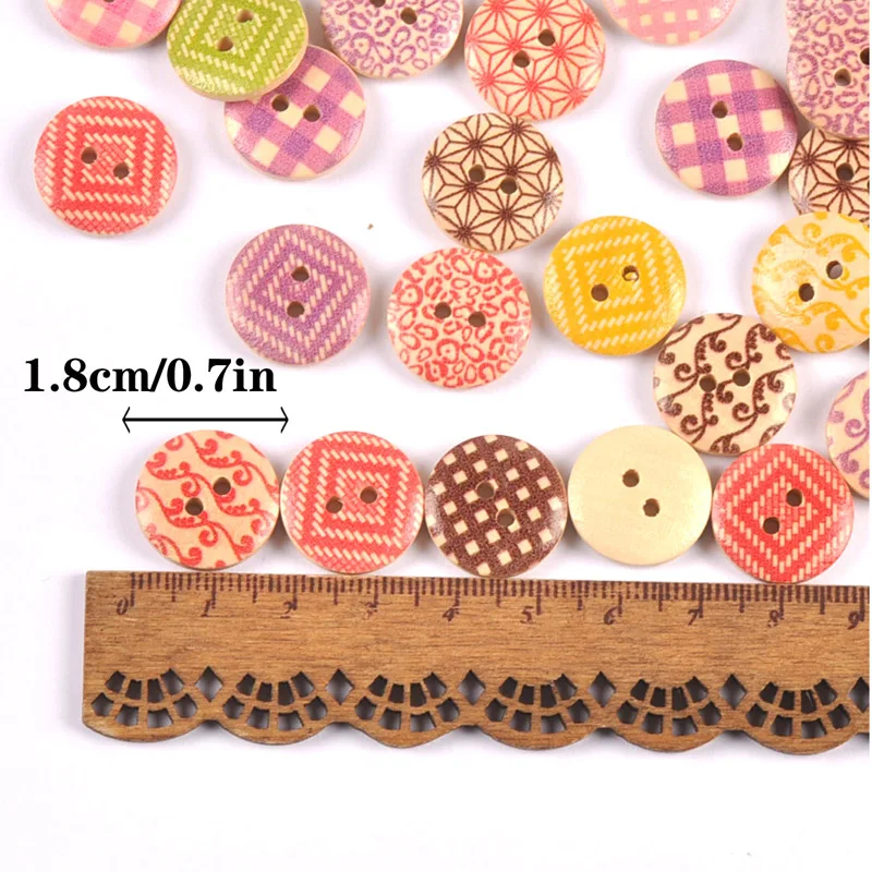 50pcs 1.8cm Geometric Grid Patterns with Two Hole Wooden round Buttons Handmade DIY Sewing for Clothing Decoration