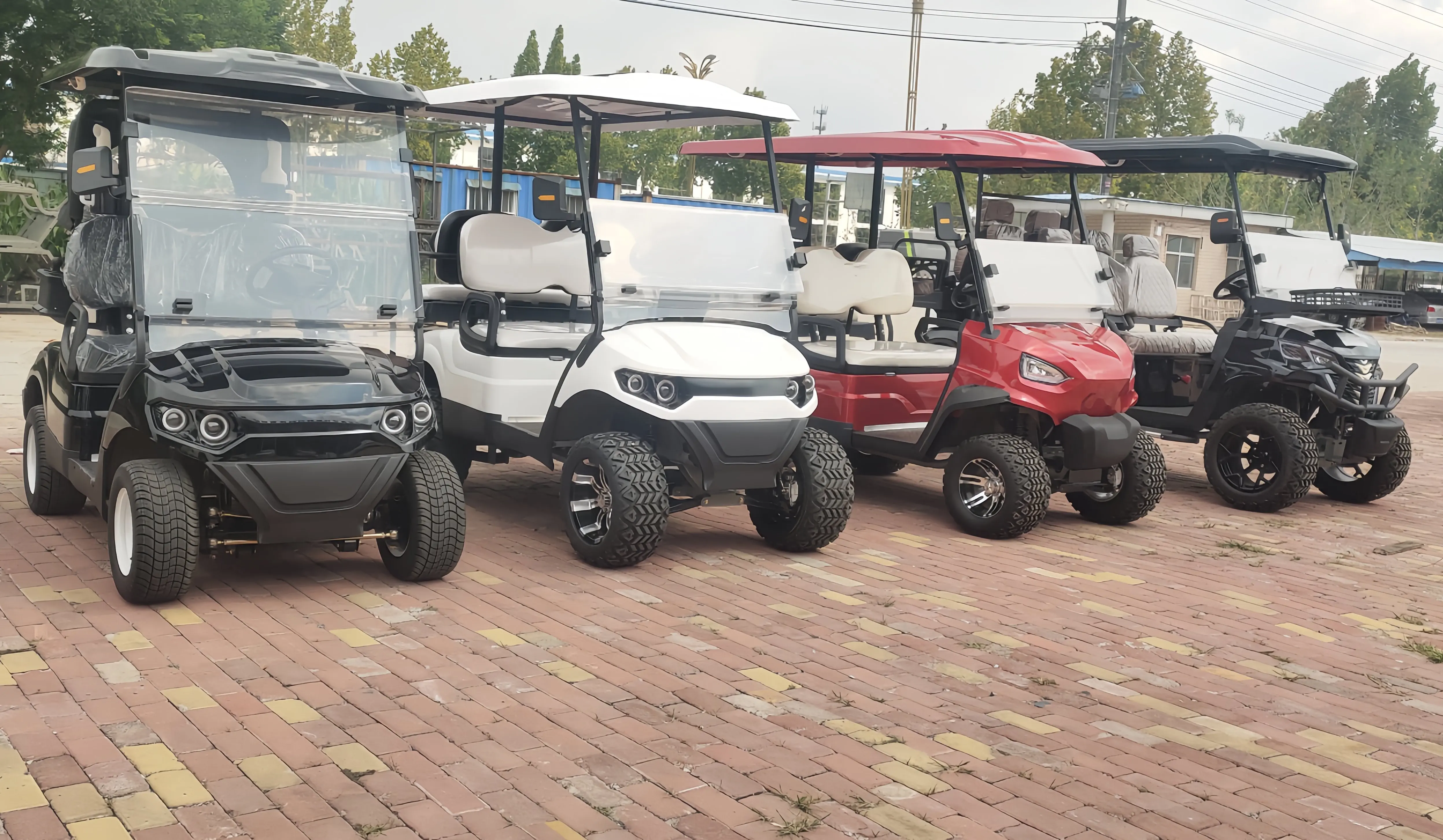 Brand New Short Waiting Time Factory Direct Fashion 6 seater Classic Chinese Electric Golf Car  Electric golf course car