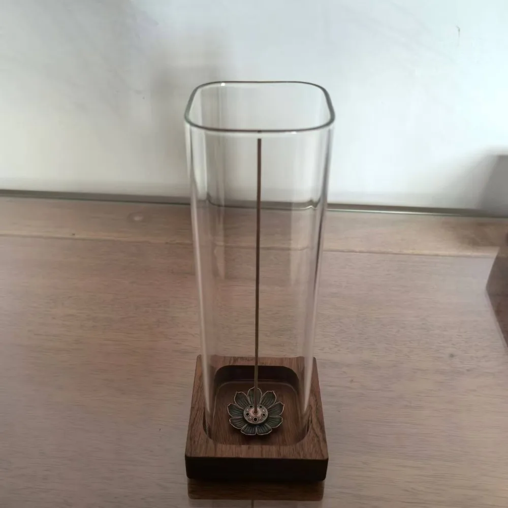 

Минималистичный стеклянный подсвечник для благовоний в стиле Дзен, прозрачная курильница с креативным деревянным основанием, предотвращающая рассыпание золы.