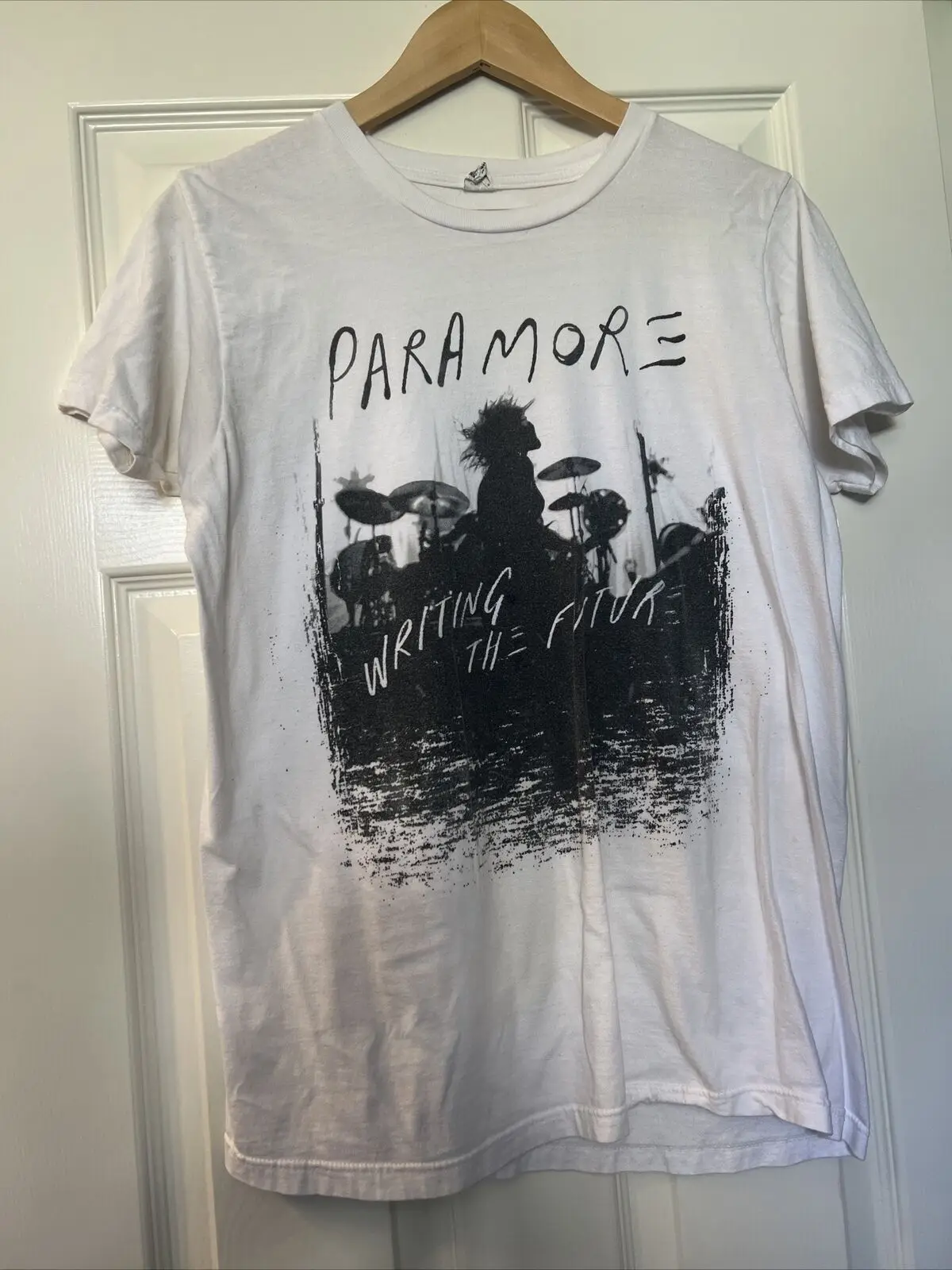 PARAMORE Writing The Future Tour 2015 Vintage T Shirt MEDIUM SAME DAY SHIP long or short sleeves