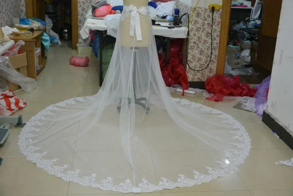 Soft tulle overskirt train lace floor skirt / wedding skirt / bridal detachable skirt / detachable skirt Wedding Accessories