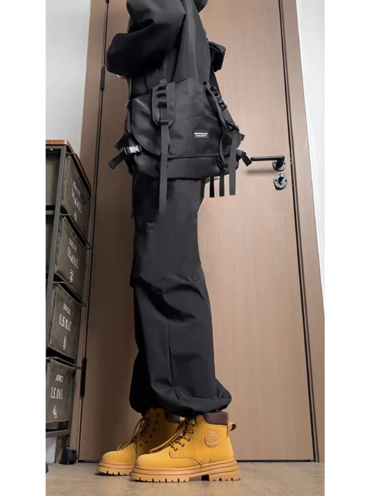 

Мужские мягкие джинсы с широкими штанинами на флисовой подкладке, с высокой талией, длинные брюки для осени и зимы, модный уличный стиль, молодежный тренд