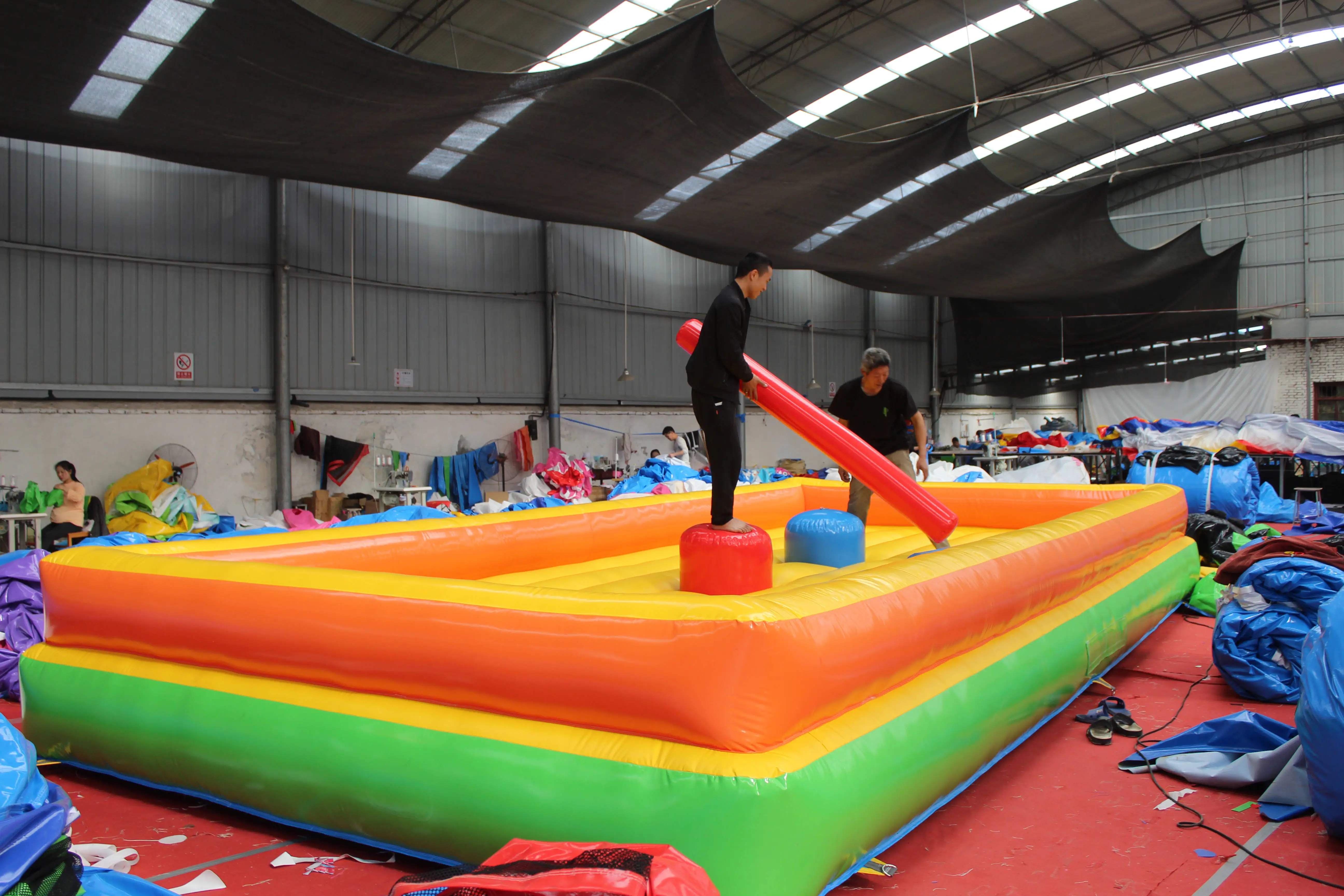 Palos de lucha inflables para interiores para adultos y niños, juegos deportivos interactivos, parque infantil de gladiador inflable de Arena