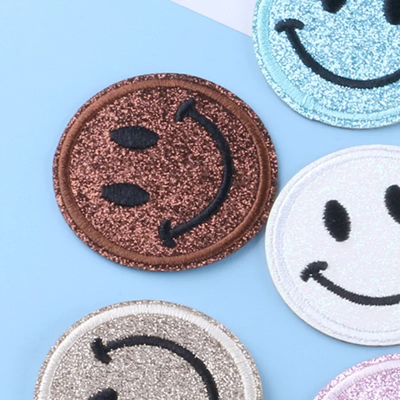 Mixed 13Pcs/Lot Smiling Face Patches Color Sewn Embroidery Iron On Applique Clothing Handmade DIY Garment Decor Accessories