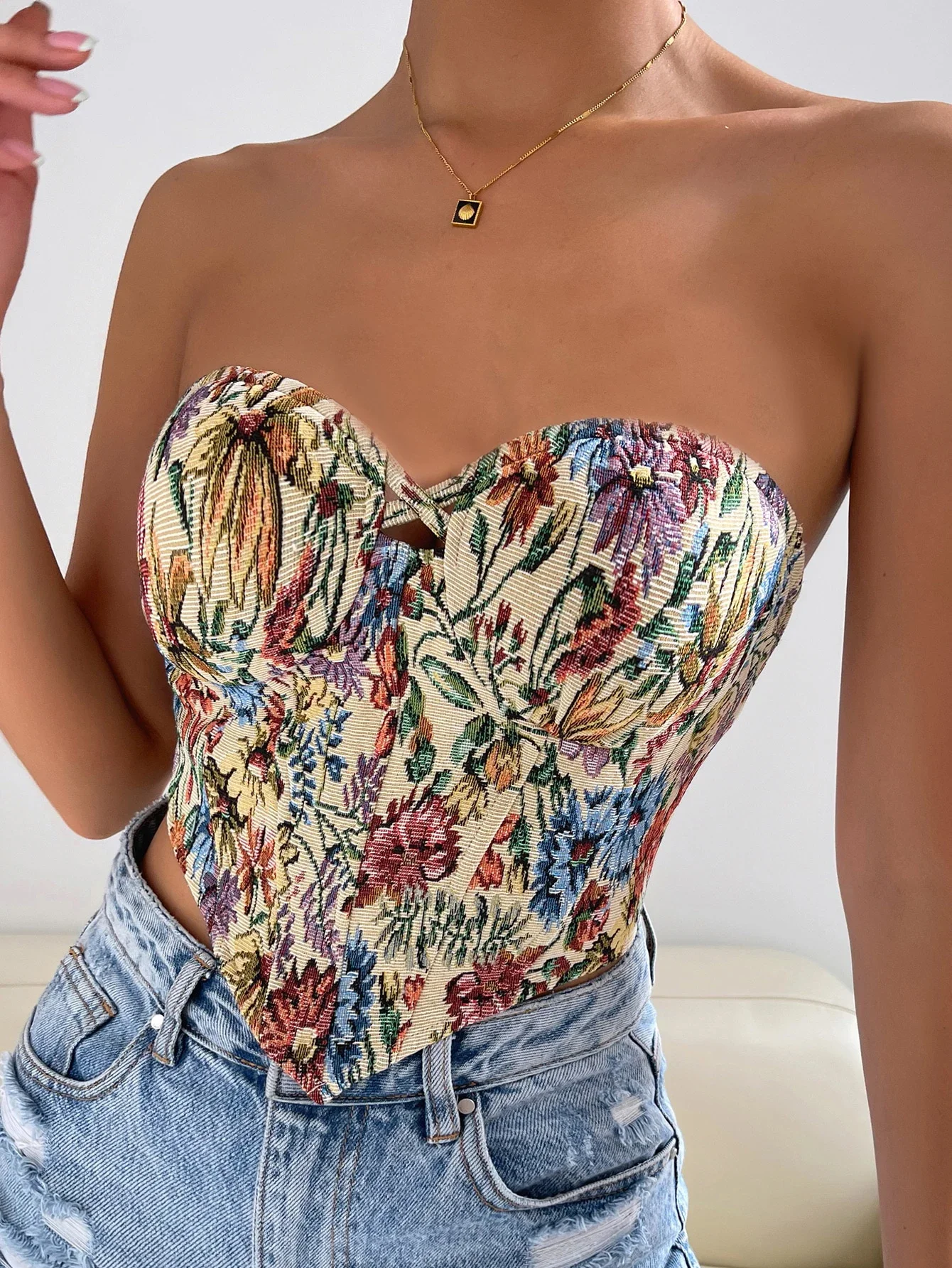 Cross-border WomenRetro Jacquard Sexy Low Cut Wrap Women Small Vest