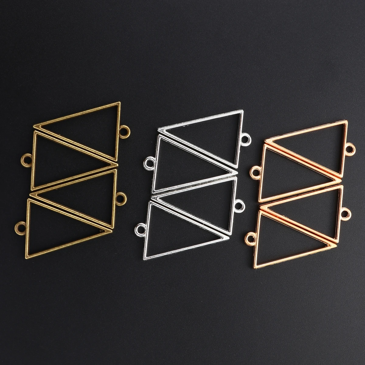 

30 Pcs Triangle Alloy Jewelry Accessories DIY Pendant Charms Making Pendants Bracelet Earrings Necklace Craft Supplies