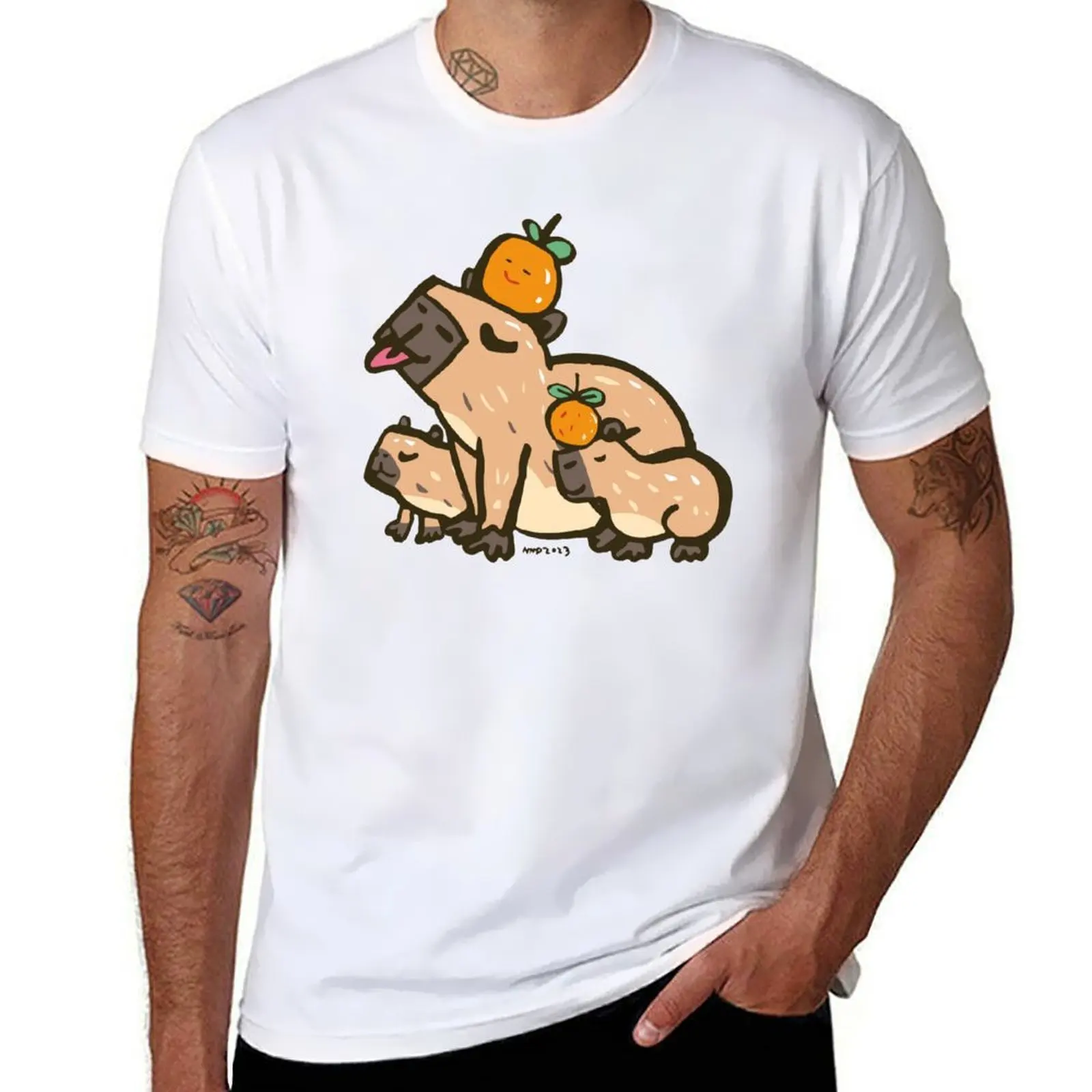 

Capybara family with orange T-Shirt t shirt man casual cotton tshirt 100% T-Shirt