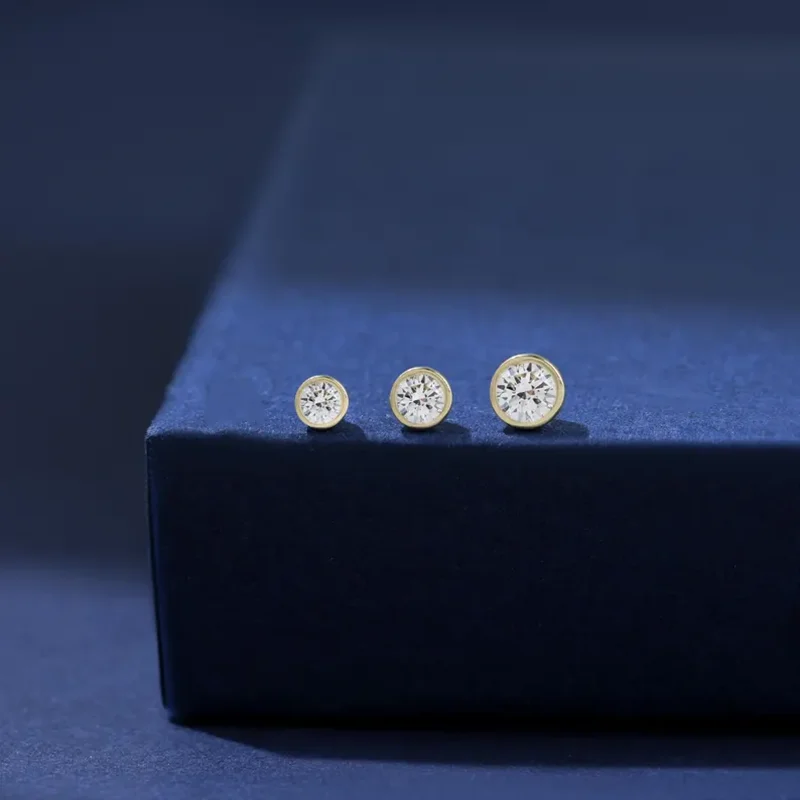 

925 Silver&Titanium Solitaire Moissanite Cartilage Stud Internal Threaded Helix Piercing Gold Screw Flat Back Tragus Push Back