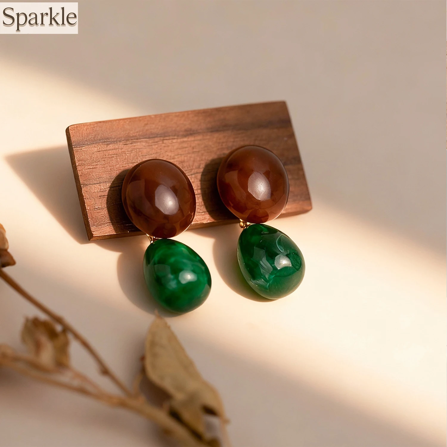 

Vintage Amber & Green Teardrop Earrings Set - Clip-On & Stud Options Retro Resin Jewelry for Women