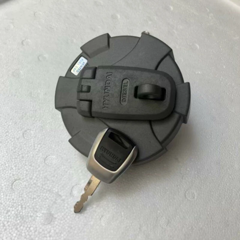 R-9 ฝาครอบน้ํามันเชื้อเพลิงดีเซลสําหรับ Hyundai Excavator Loader ใหม่เครื่อง 32M9-02130 1 คีย์