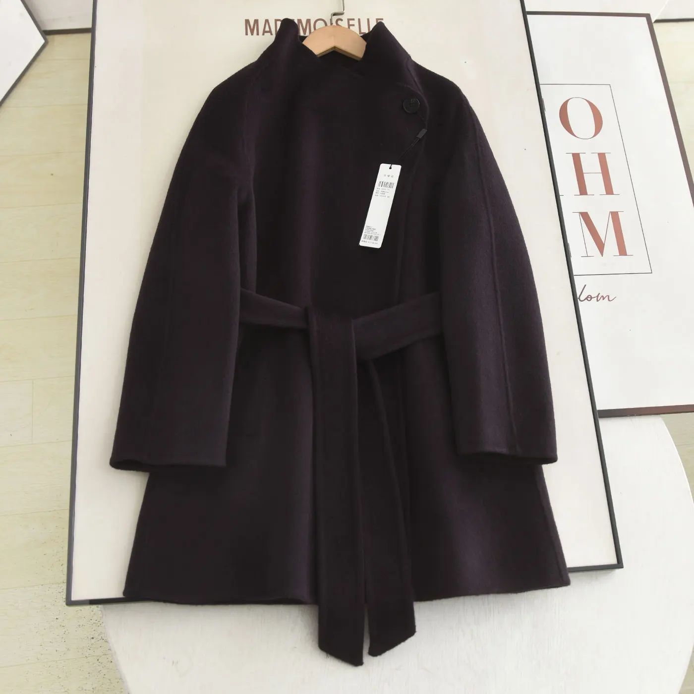 

Ele Корейское двустороннее шерстяное пальто с застежкой на талии, утягивающая зимняя верхняя одежда средней длины от Xiao Ai для женщин