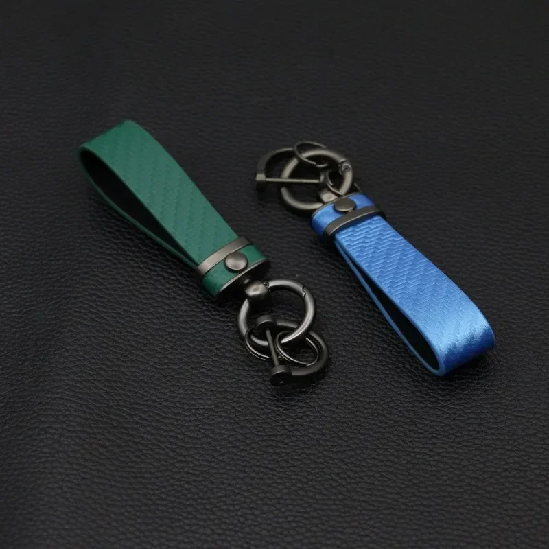 Carbon Fiber Keychain for Men and Women Retro Vintage High-end Key Chains Keyring Car Logo Key Ring Gift