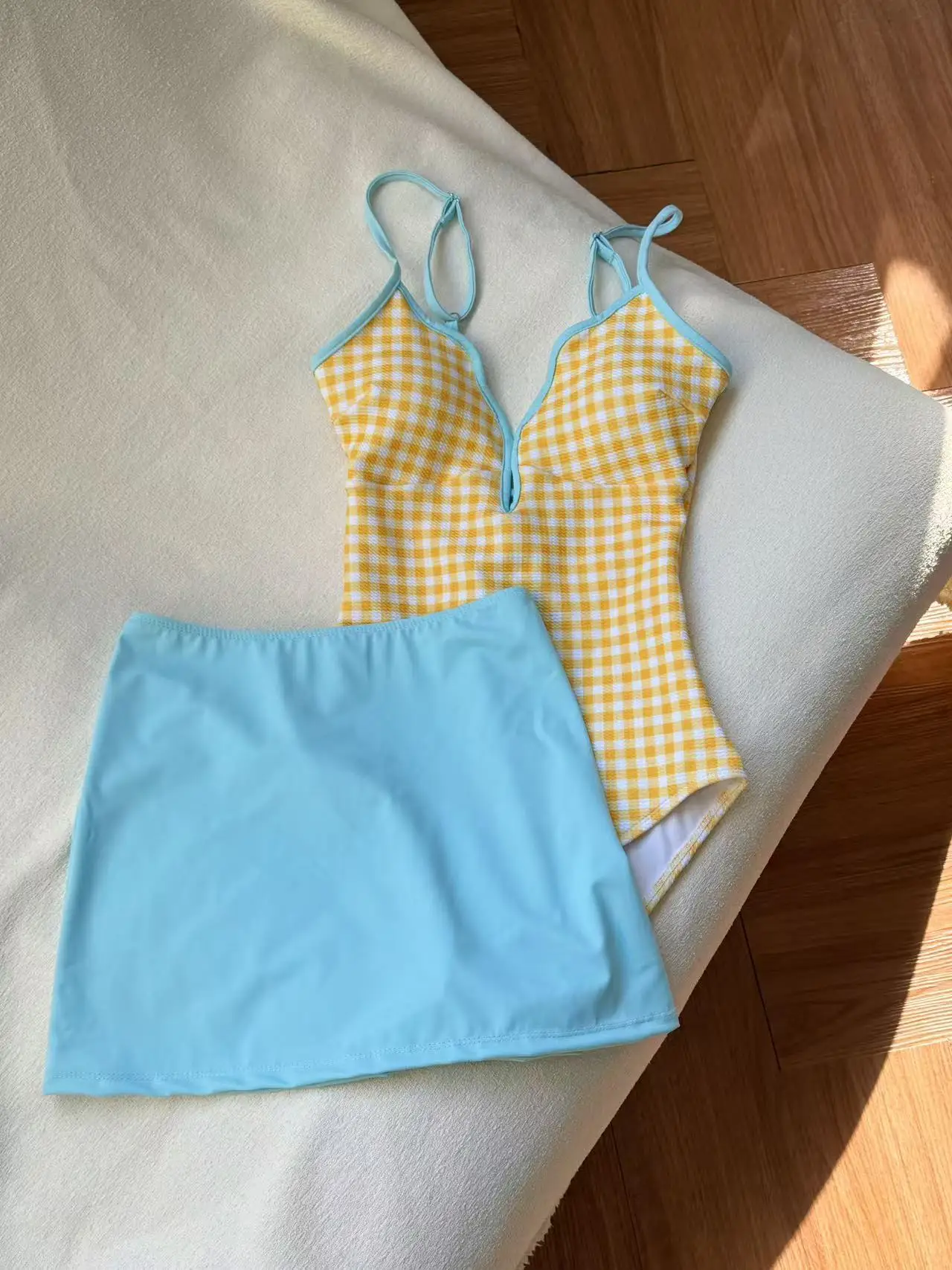 

New Fre Striped Student One-Piece Swimsuit Two-Piece Set Slimming Hot Springs Vaion Swimming Women's Fairy Sle Bal