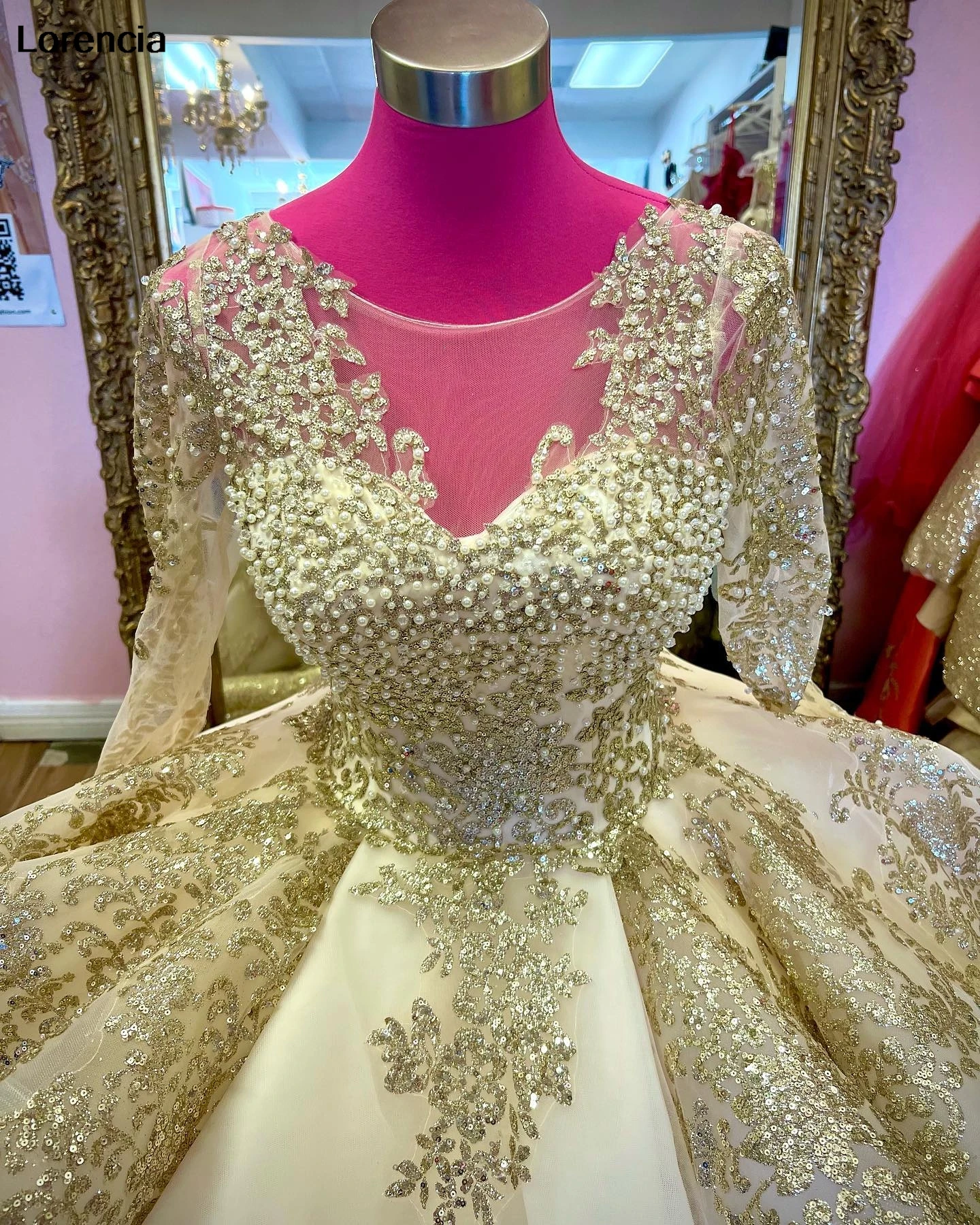 Customized Mexican Gold Quinceanera Dress Ball Gown Long Sleeve Lace Applique Beading Tiered Sweet 16 Vestidos De 15 Años YQD856