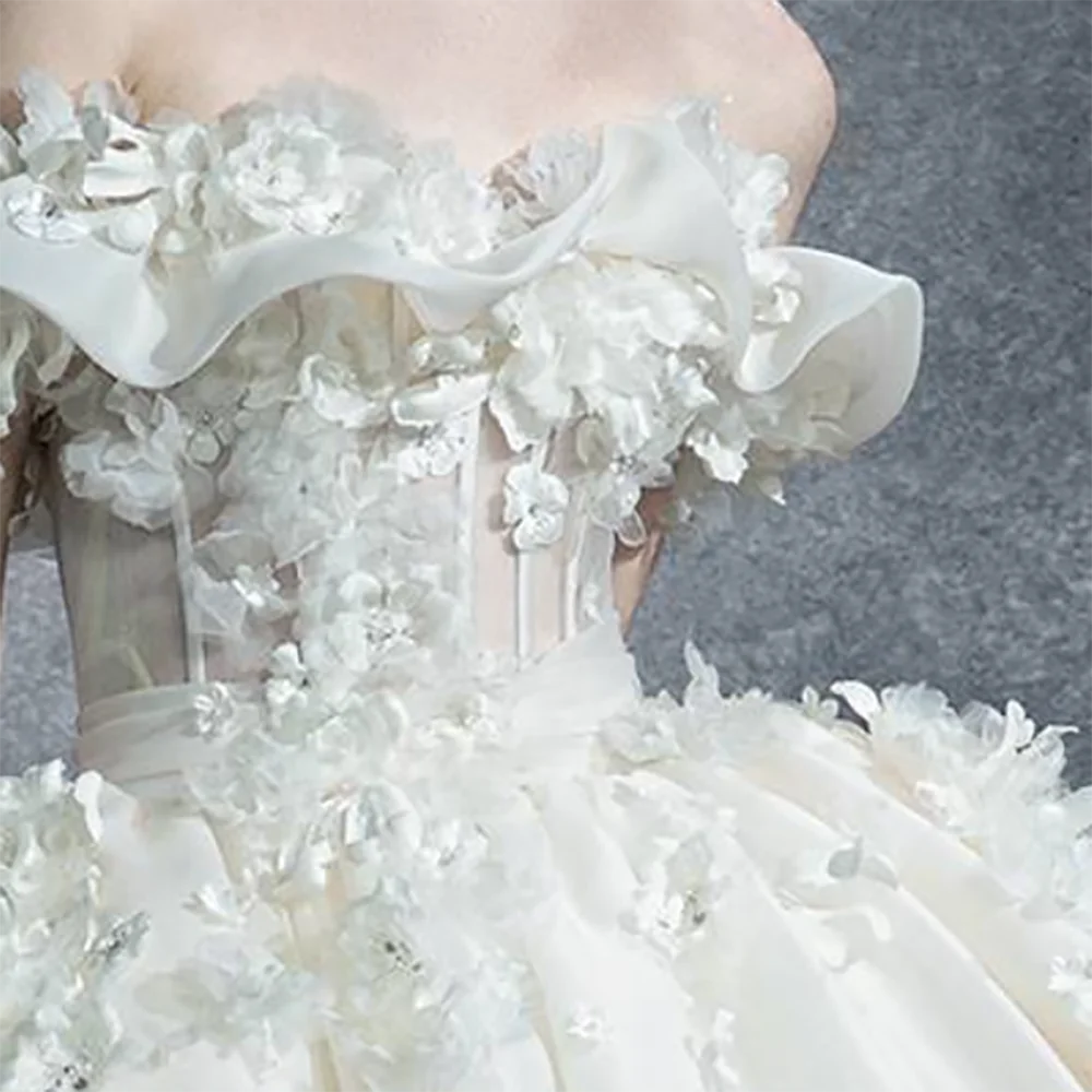 Luxuriöse schulterfreie Applikationen, ärmellose Blumen, A-Linie, Braut, Brautkleider, Brautkleider, individuell gestaltet