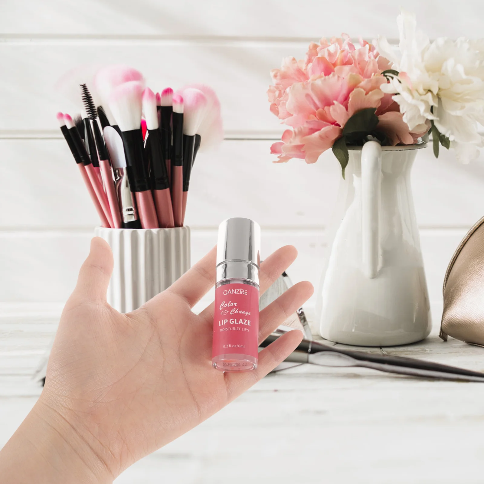 

Moisturizing and Nourishing Color Changing Lip Oil Clear Plumping Lip Gloss for All Day Wear Lipgloss Lipgloss