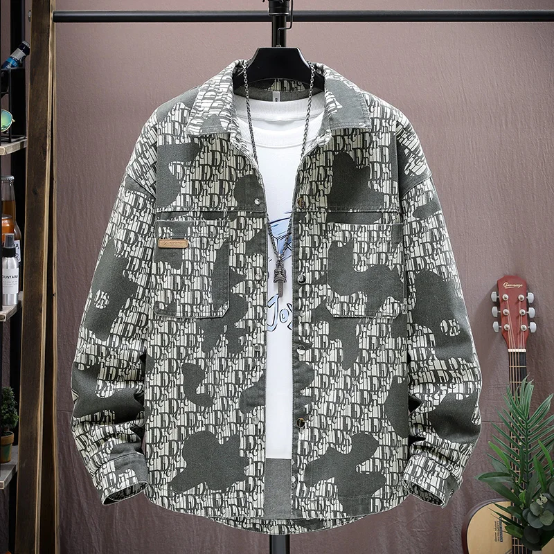 

Модная джинсовая куртка для мужчин, новинка весны, с этническим принтом, молодежная, из полиэстера, с длинными рукавами, приталенного кроя