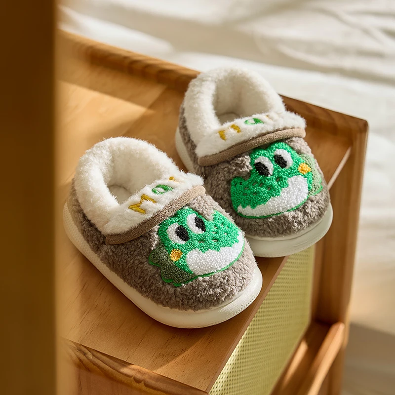 

Веселые зимние детские хлопковые тапочки Mario для дома и улицы, хлопковая обувь с милыми героями мультфильмов