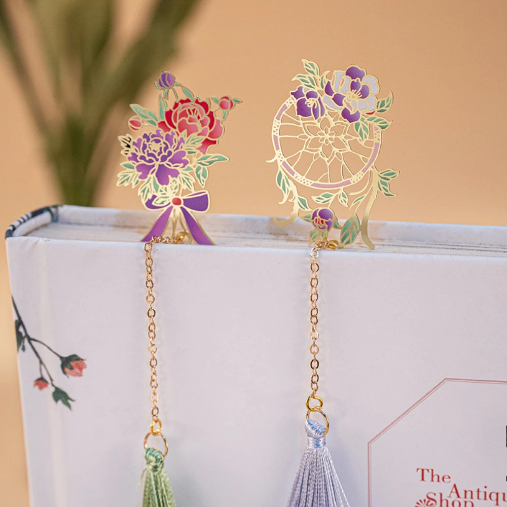 

Creative Flower Bookmarks With Tassel Retro Metal Bookmark Chinese Aesthetic Stationery Reading Accessories Book Lover Gift