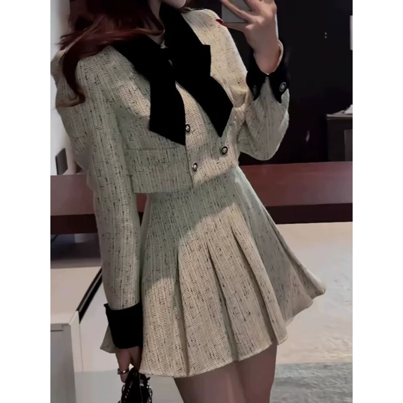 المرأة الجديدة مخيط المألوف المتناقضة اللون سترة قصيرة عالية الخصر ألف خط مطوي قطعتين البدلة #4