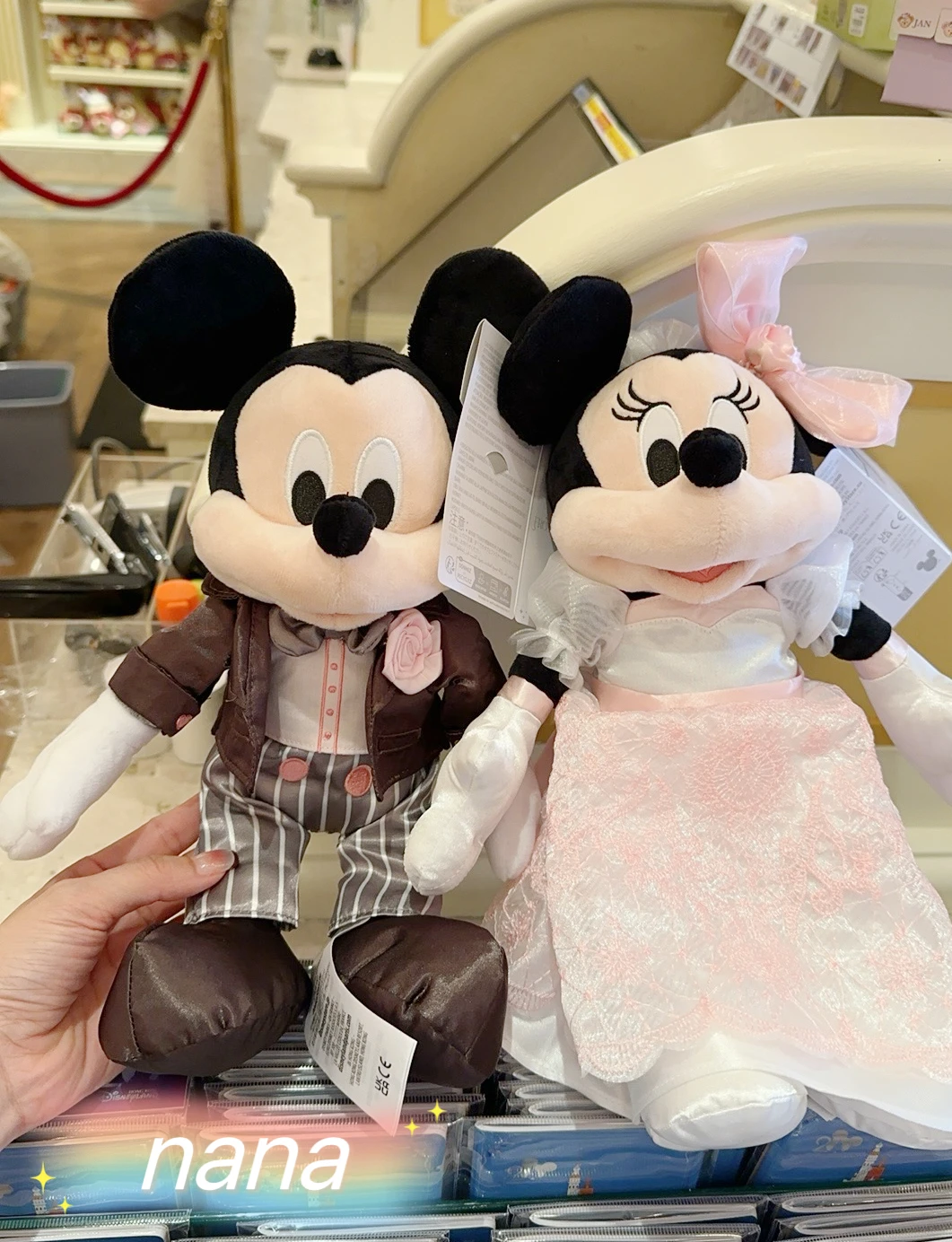 Hong Kong Disneyland Mickey and Minnie Wedding Dress Doll Gift Cartoon Soft Toy Couple Doll