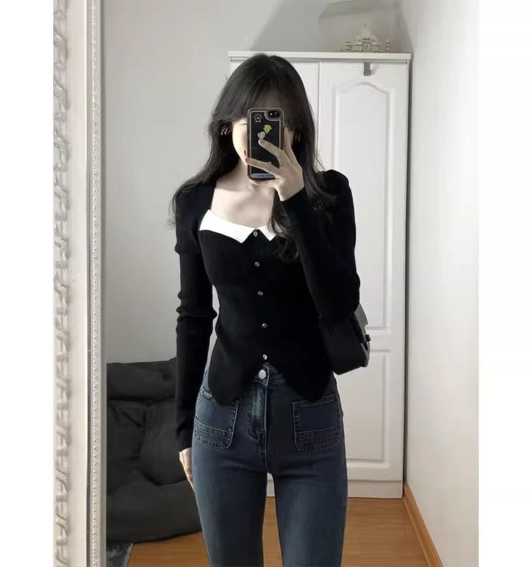 

Вязаный топ в стиле ретро для женщин: осенне-зимняя базовая модель с уникальным красивым квадратным воротником, корейский дизайн