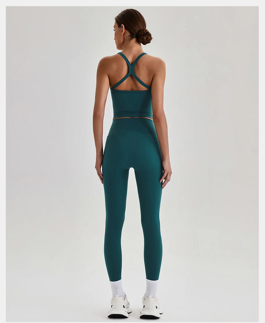 Butterweiches 2-teiliges Yoga-Set für Damen: Trainingskleidung mit gepolstertem Cross-Back-Tanktop und High-Waist-Leggings mit Po-Lifting-Effekt – Sportbekleidung für das Gym – Detail 6
