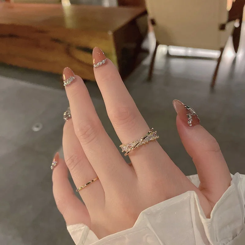 anel-aberto-de-zirconia-ajustavel-design-simples-e-mata-leve-luxuoso-moderno-nao-desbota-estilo-frio-joia-da-moda