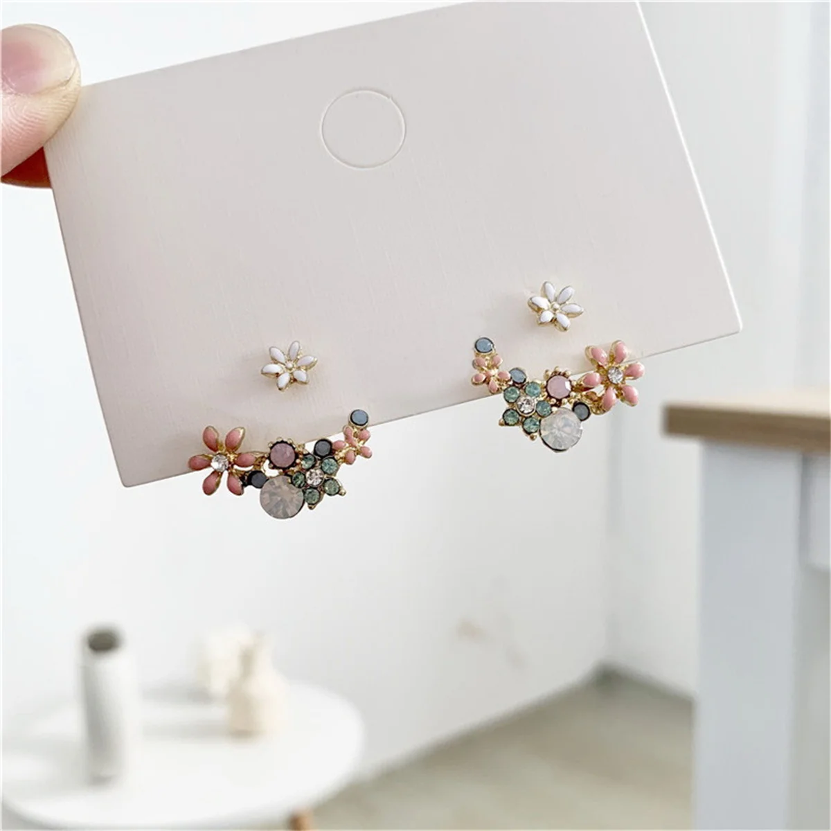 Korean Fashion Fresh Cute Flower Stud Earrings For Women Sweet Crystal Drop Oil Floral Earrings Elegant Wedding Party Jewelry