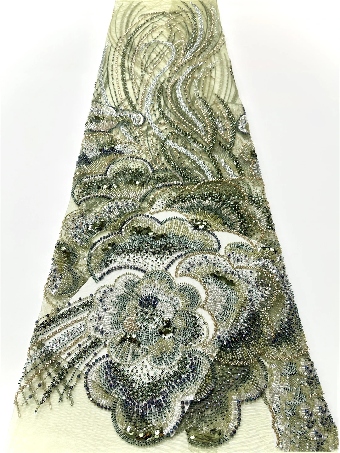 Luxurious Nigerian African Beaded Lace Fabric 2026 High Quality Sequins Embroidery African French Lace Fabric For Sewing Dress