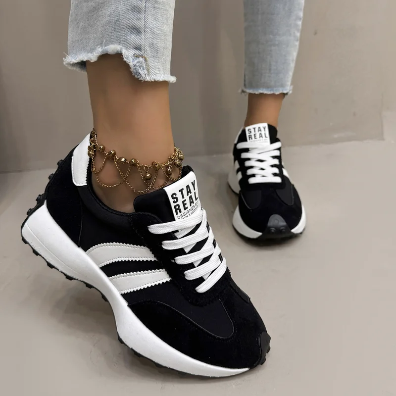 

2026 New Women Sport Shoes Sneakers Thick Bottom Casual Fashionable Sneakers Lightweight Soft Bottm Running Shoes
