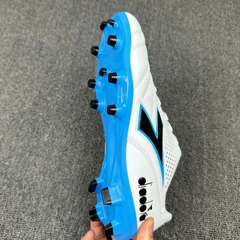 2024 New Soccer Shoes FG Long Nail Mens Low Top Football Shoe Anti Slip and Wear-resistant Sneakers Artificial Turf Shoe Men