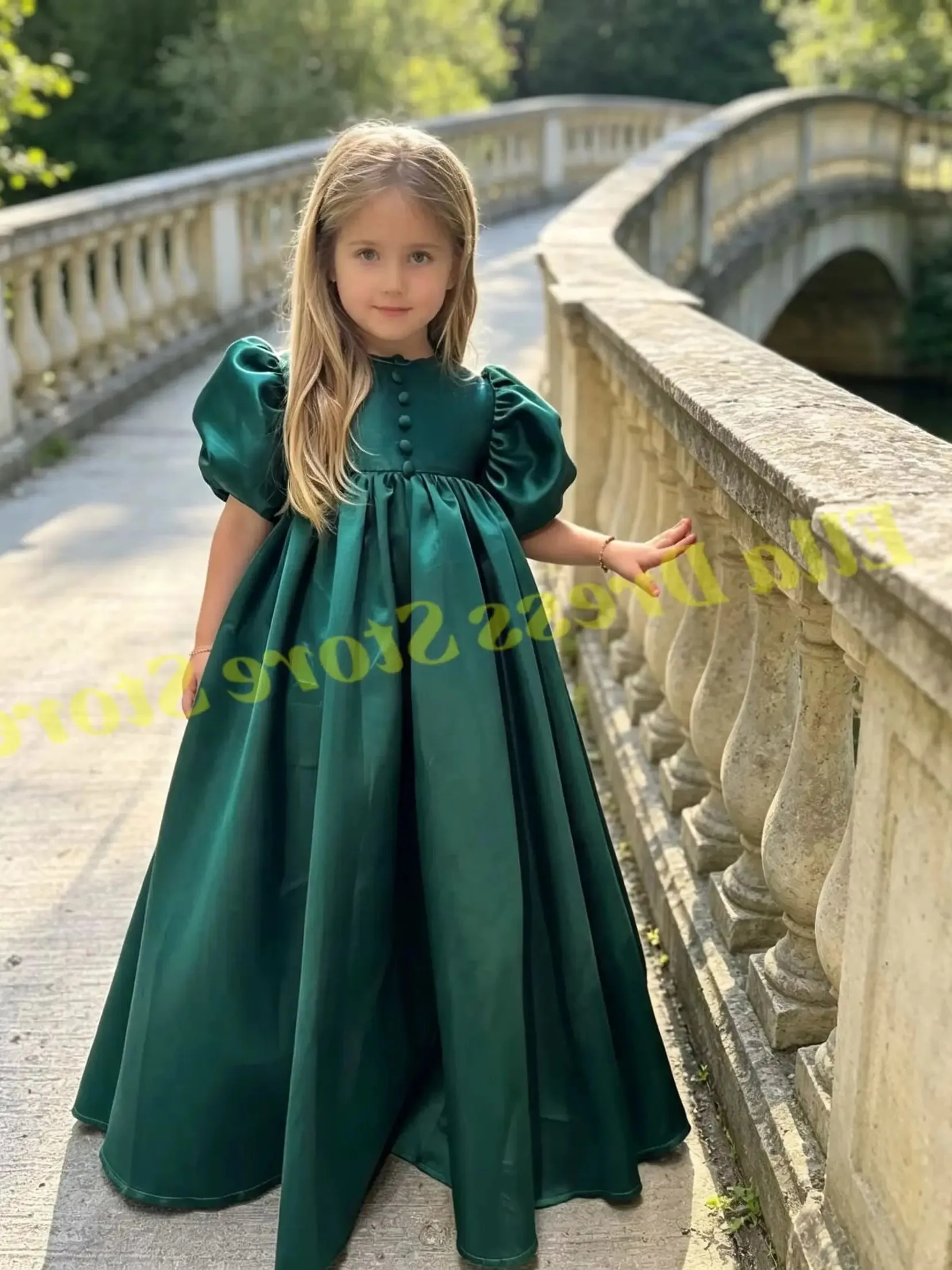 Großhandel Blumenmädchenkleid für kleine Mädchen Vintage Hochgeschnittenes Prinzessinnenkleid mit Puffärmeln Geburtstagskleid Maßgeschneidertes Hochzeitskleid – Detail 3