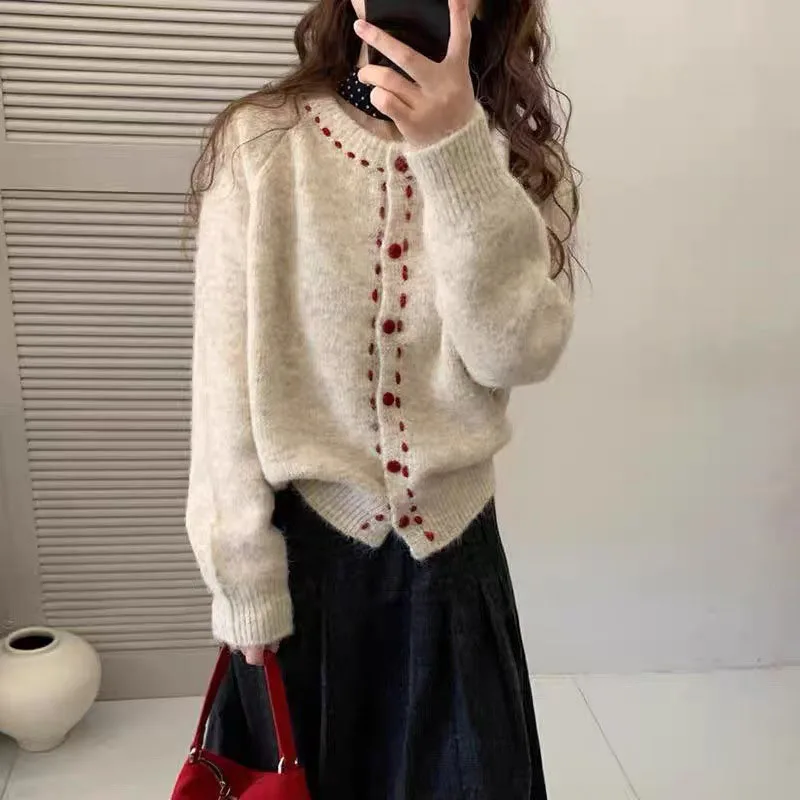 

2025 Winter Women's Sweater Jacket Korean O-Neck Short Knitting Cardigans Female Fashion Design Buttons-Up Knitwear Cardigan