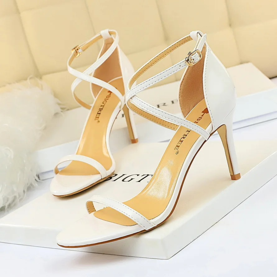 

Fashion Summer Simple Slim High Heels Lacquer Leather Cross Strap Sexy Nightclub Sandals Women Pumps Ladies Shoes