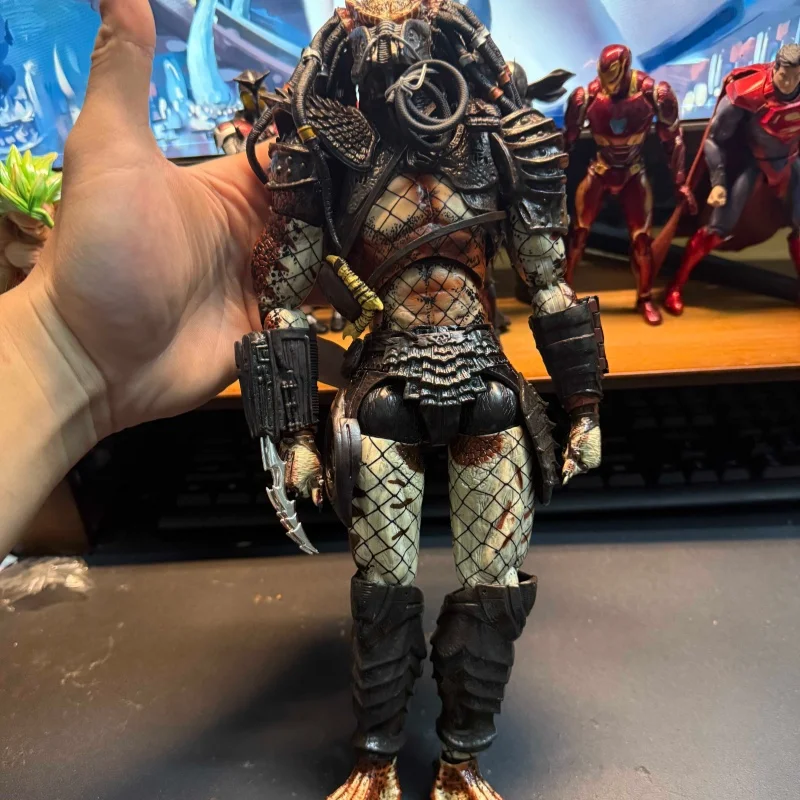 在庫あり Hc 2018年版逃亡者コレクタブル可動フィギュア スカー＆ラヴァージャー プレデターシリーズ スタチュー