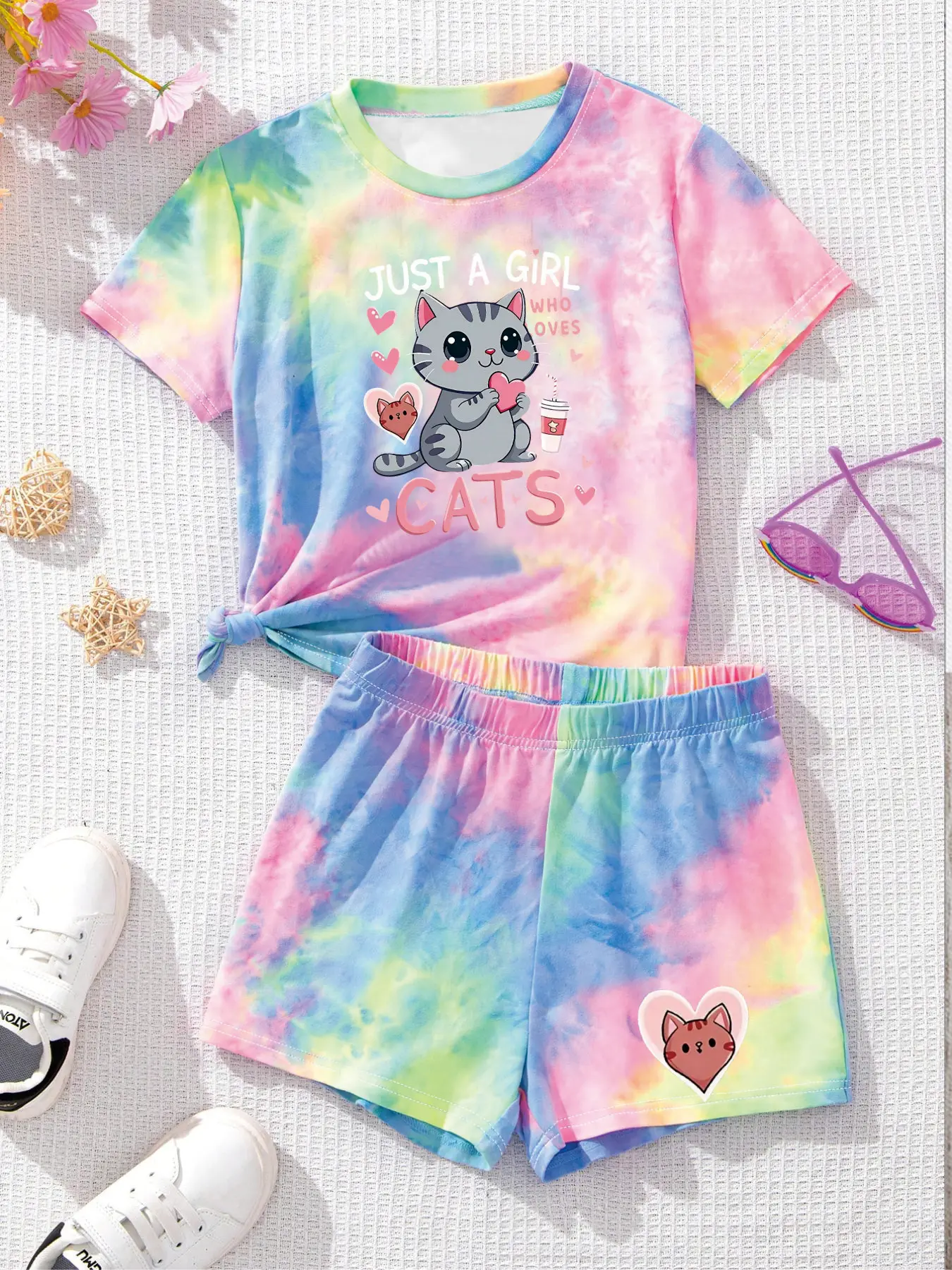 Conjunto de 2 piezas Tie Dye para niñas, camiseta con estampado de gato y arcoíris pastel y pantalones cortos informales de verano O