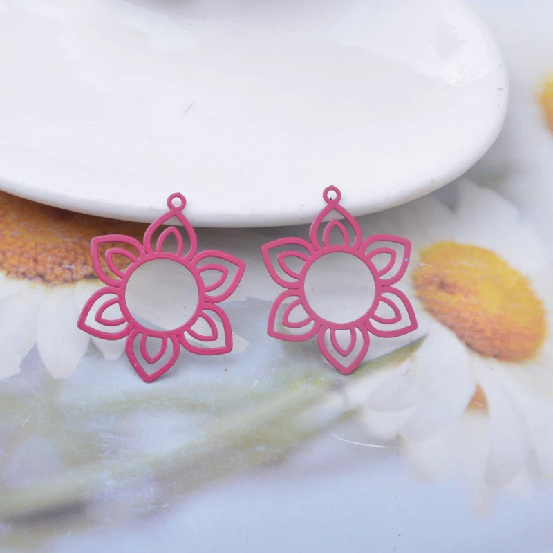 30 Stück AB8305 Messing-Filigran-Blumenanhänger Edelstahl-Sonnenblumenanhänger DIY Schmuck Ohrringe Zubehör – Detail 9