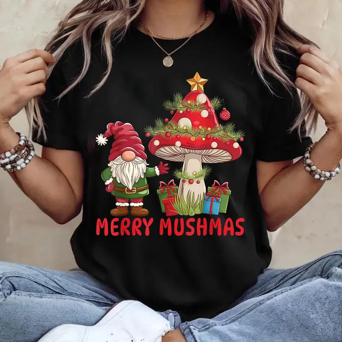 

Women's Christmas Gnome Graphic T-Shirt Short Sleeve Round Neck Casual Top Washable Holiday Party Tee for Women, Gnome Gift