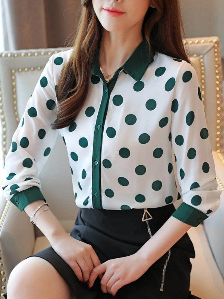 2026 Frühling Neue Lockere Polka-Dot-Chiffonbluse Trendiger Umlegekragen Vielseitige Damenbluse Einreihige Oberteile