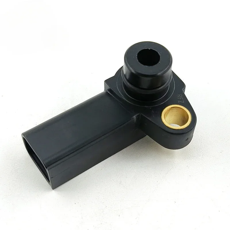 Excavator Accessories Suitable for PC400-7 450-7-8 Intake Pressure Sensor 6261-81-2600