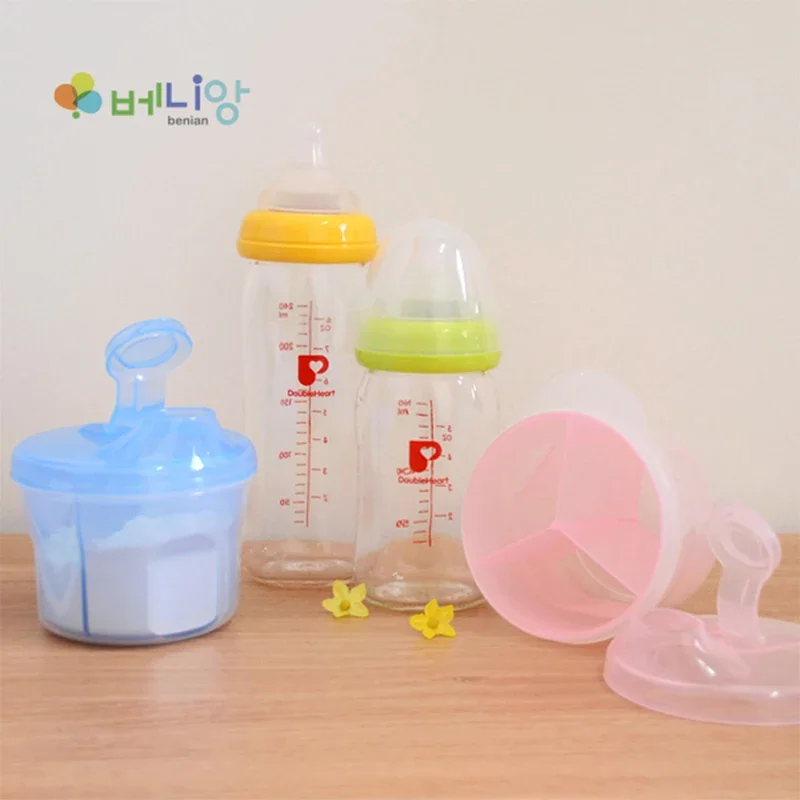 Beniang Portable 3-compartment rotating milk powder storage case