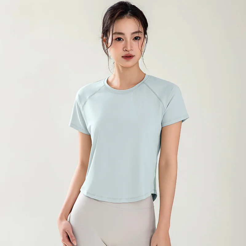 

Women’s Summer Workout Tee, Lightweight Quick-Dry Loose Fit Yoga Top, Breathable Short Sleeve Gym Shirt for Running & Fitness,