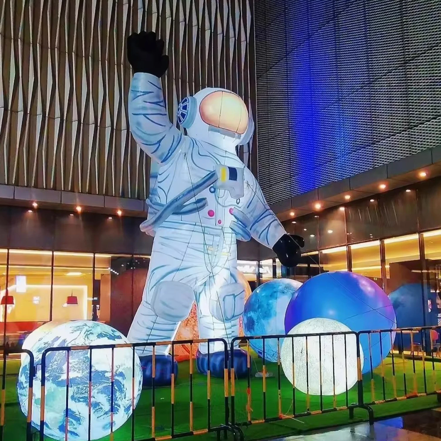 Custom Advertising Led Lighting  Inflatable Astronaut Model With  Spaceman Mascot For Festival Event Decoration