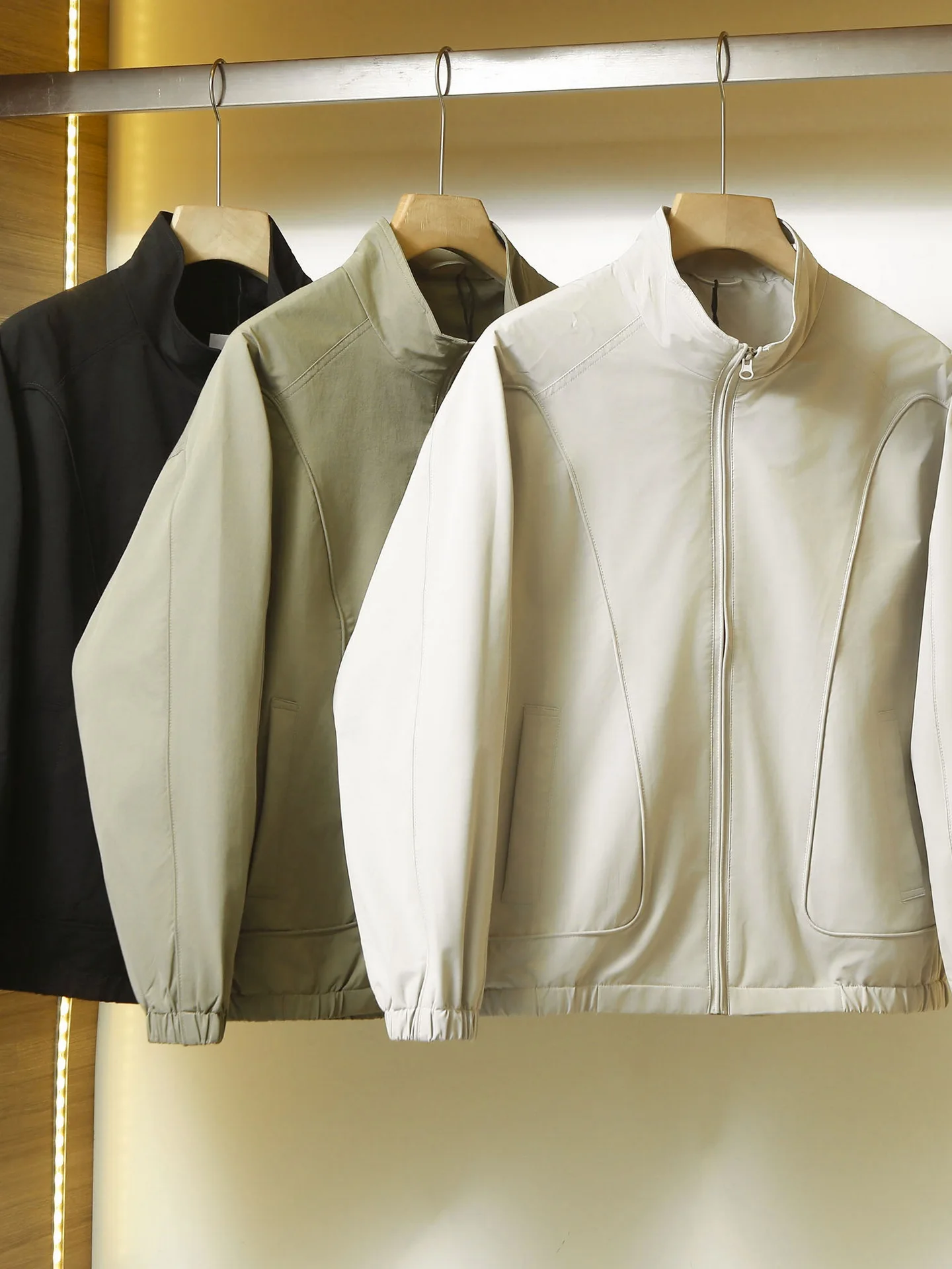 

Новая американская ветрозащитная, водонепроницаемая, дышащая мужская куртка свободного кроя с 3D-мозаикой и воротником-стойкой, весенний тренд, верхняя одежда