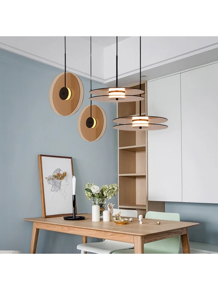Minimalistyczna lampa wisząca z szkła w stylu record design, nordycka, designerska, kreatywna, mała lampa do sypialni, salonu, dekoracja przy łóżku. (amber glass) — Zdjęcie 2 z 2