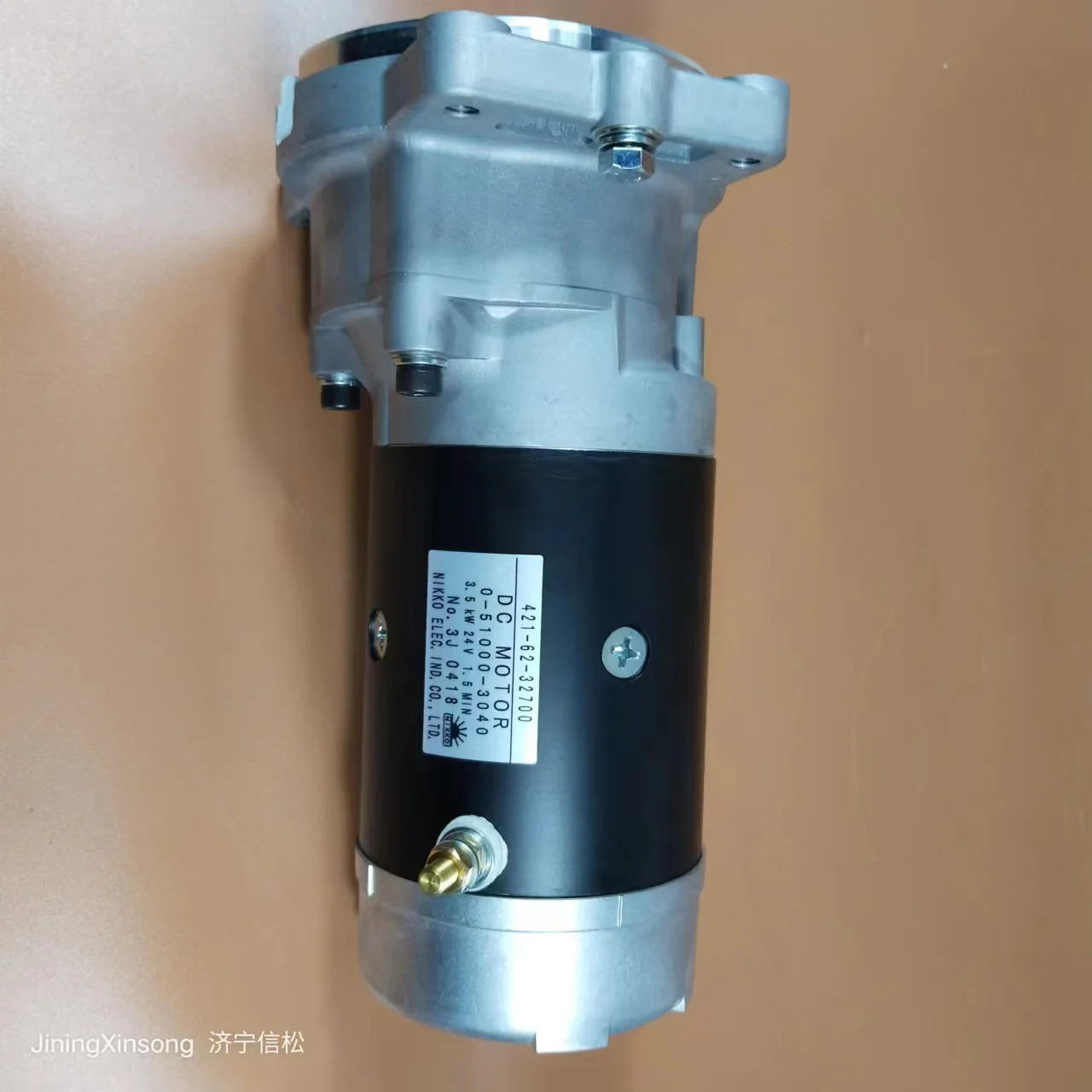 

4216232700 24V Emergency Steering Motor WA380-5 WA380-60 Hydraulic Motor 421-62-32700