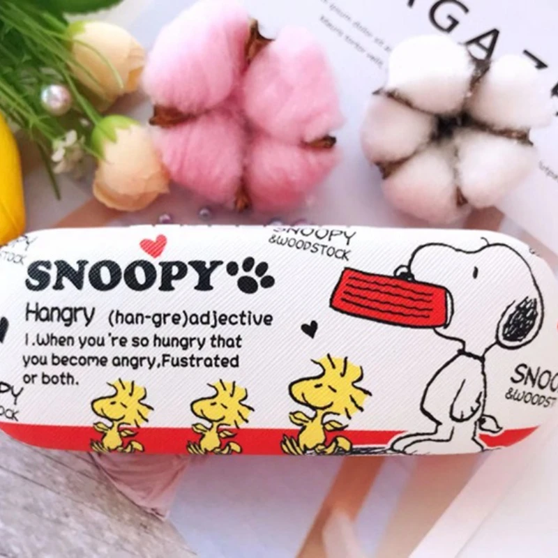 

Hot Kawaii Snoopy Series Spectacle Case Cute Cartoon Character Creativity Printing Portable Drop-proof Glasses Storage Box